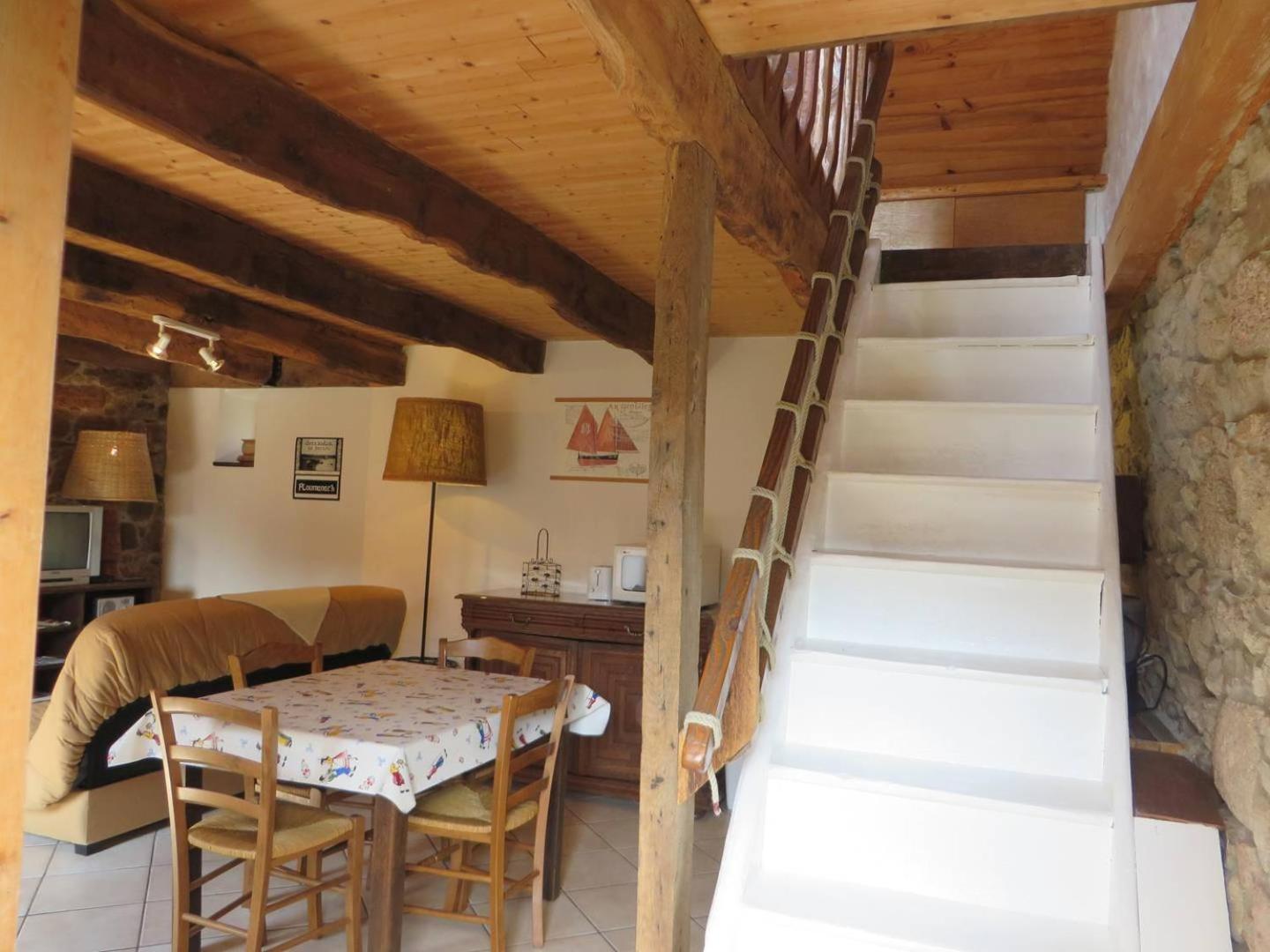 Maison Bretonne Avec Jardin, Au Coeur De Ploumanac'h En - Réf 343 *